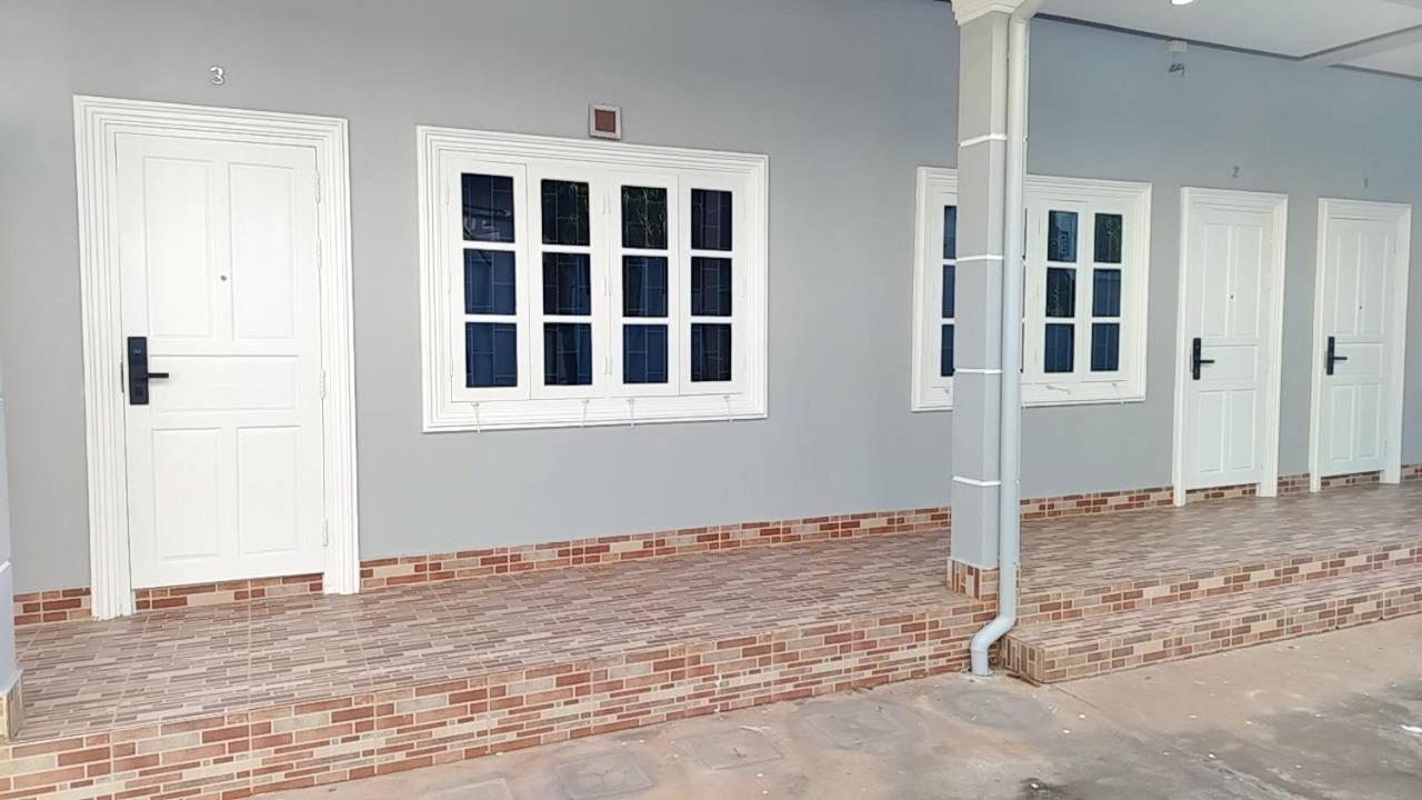 Cs Apartment Vientiane Bagian luar foto