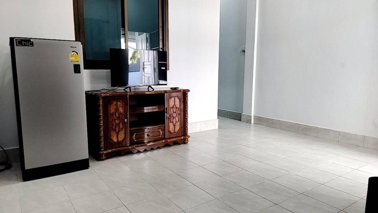 Cs Apartment Vientiane Bagian luar foto